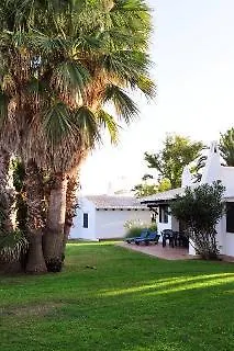 Complejo Piscina 2* Binisafua